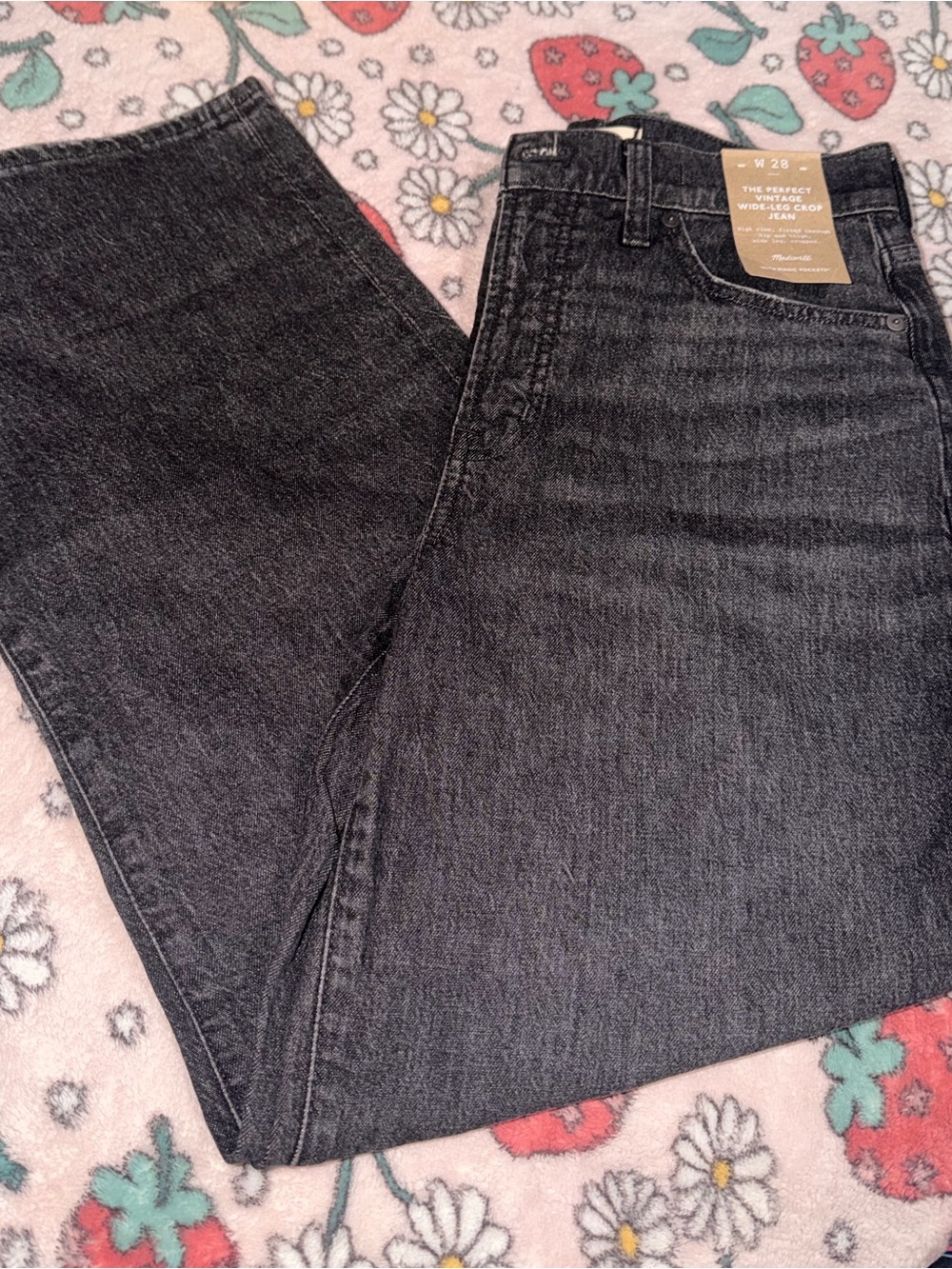 Madewell wide leg crop  Jeans in Washed Black